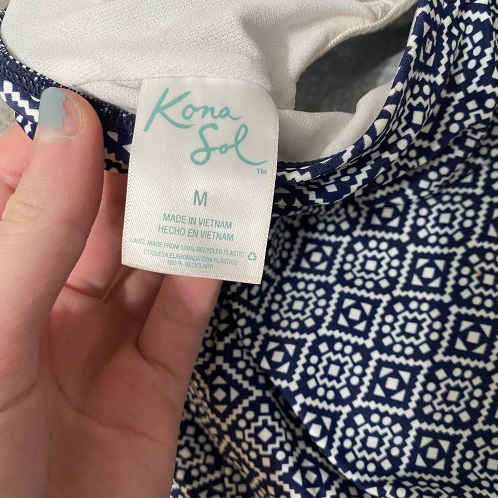 Target swim top - Picture 3 of 4